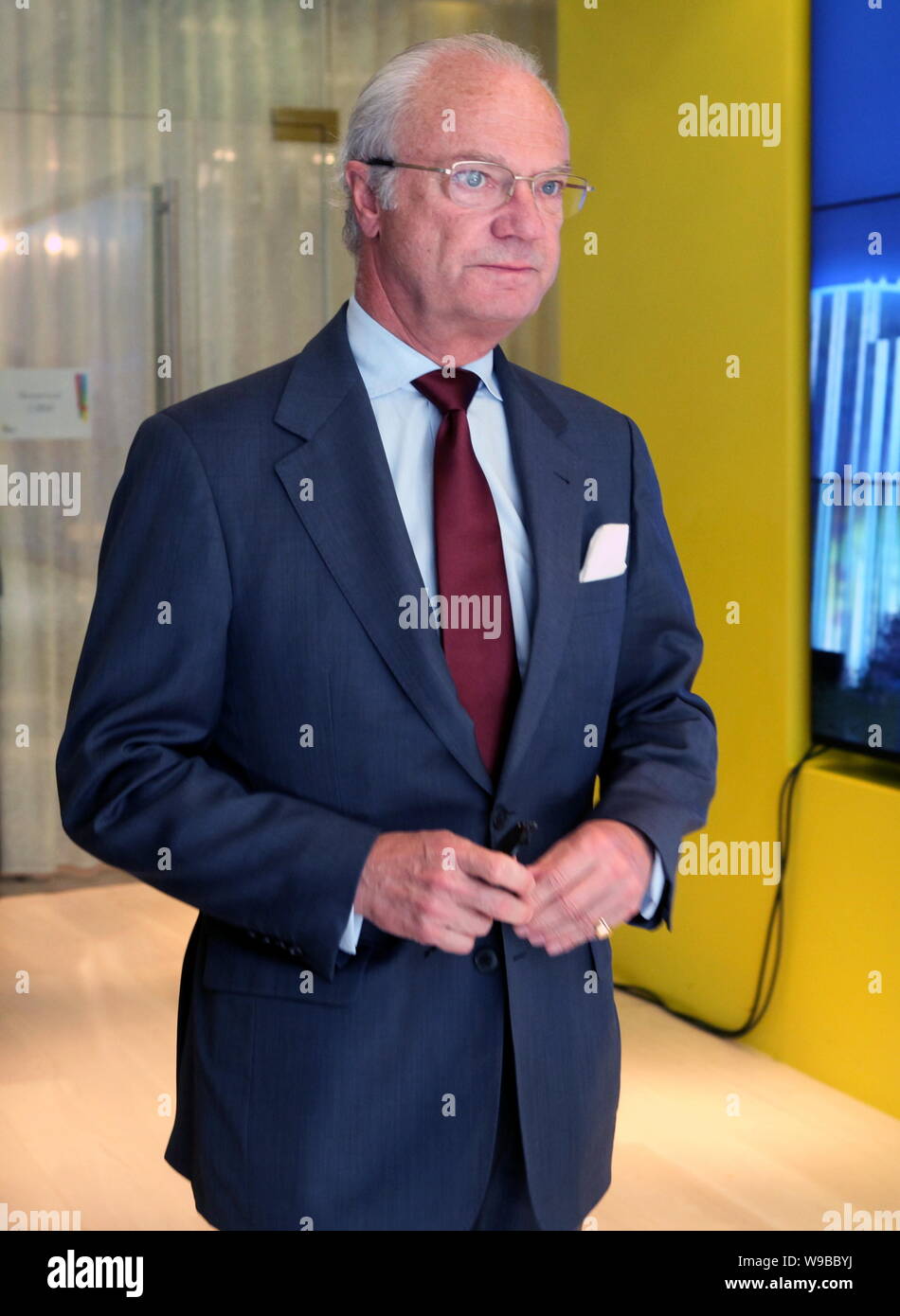 Der schwedische König Carl XVI Gustaf besucht die Schweden Pavillon auf der Expo in Shanghai, China, 23. Mai 2010. Stockfoto