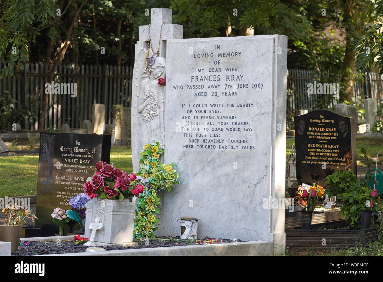 Chingford Berg Friedhof, Ronnie und Reggie Krays Grabstätte Stockfoto