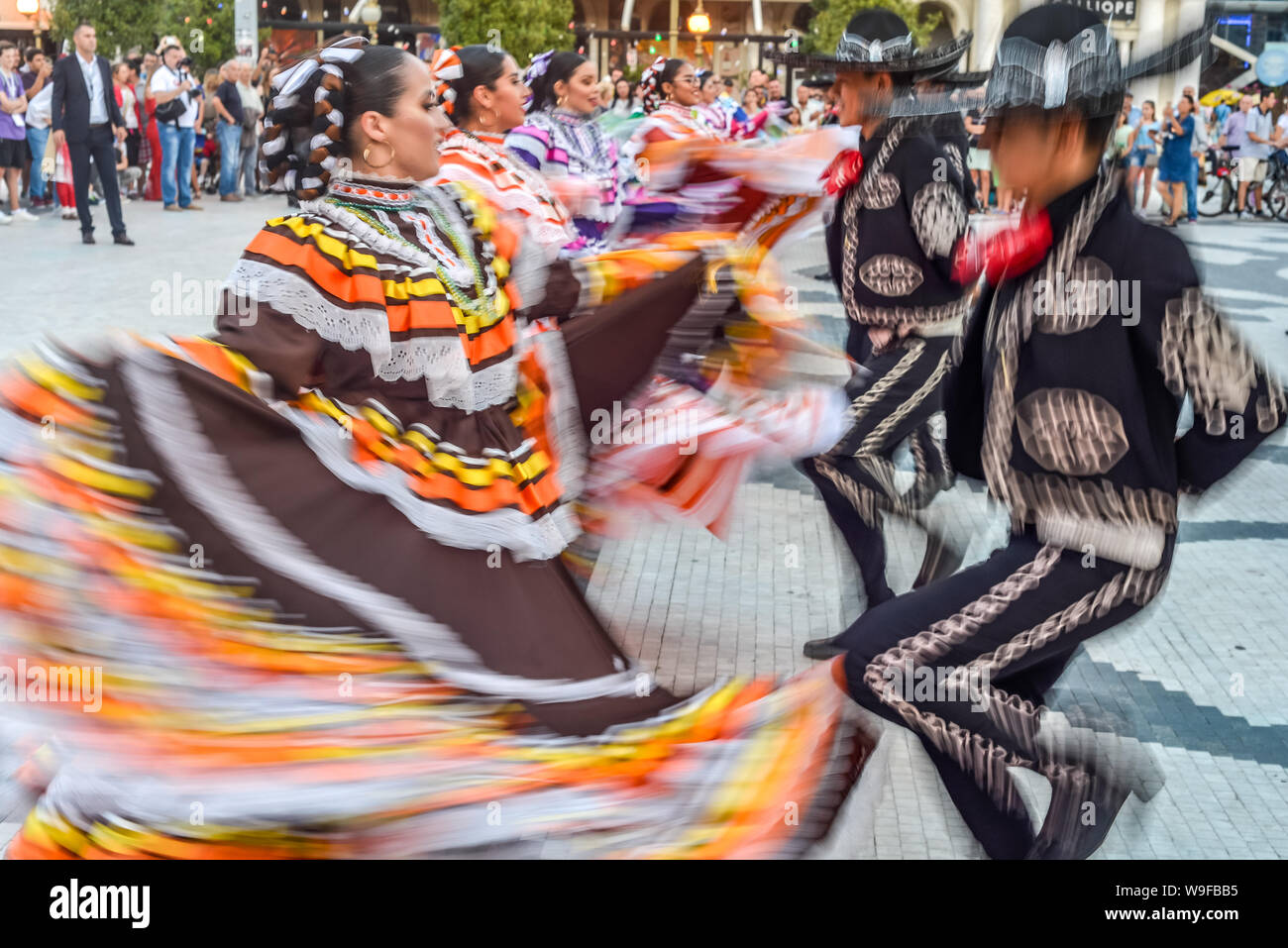 SKOPJE/Mazedonien - 28. AUGUST 2018: Mexikanische Tänzer in Skopje Internationales Festival für Musik und Tanz. Multi nationalen Teilnehmer Parade über S Stockfoto