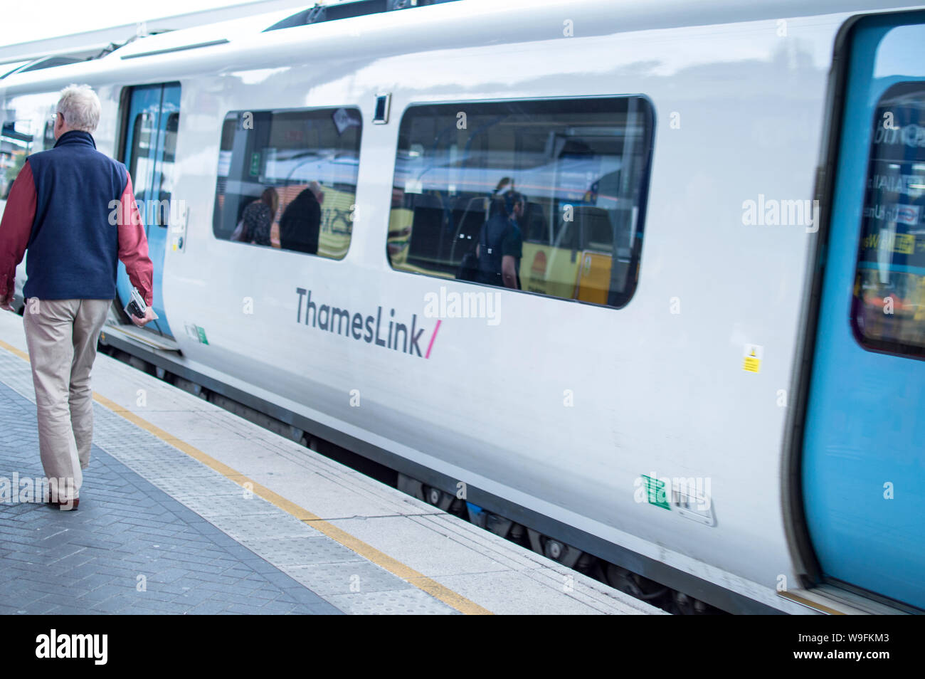 Thameslink Zug an der LondonBridge Stockfoto