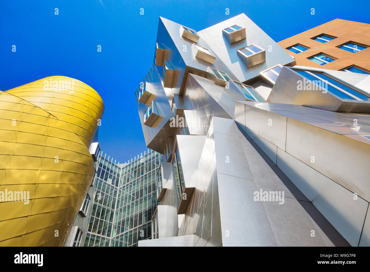 Boston, MA, USA - 16. Juli 2019: Welt-berühmten MIT-Institut für Technologie und modernen Gebäuden von Stata Center Stockfoto