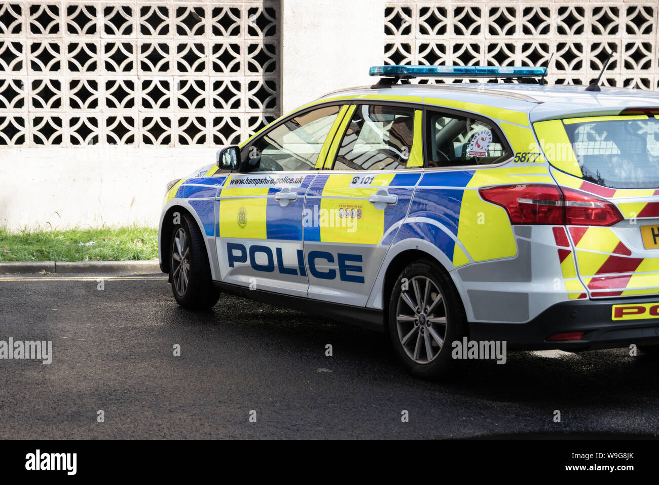 Ein Hampshire constabulary Polizei Auto Stockfoto