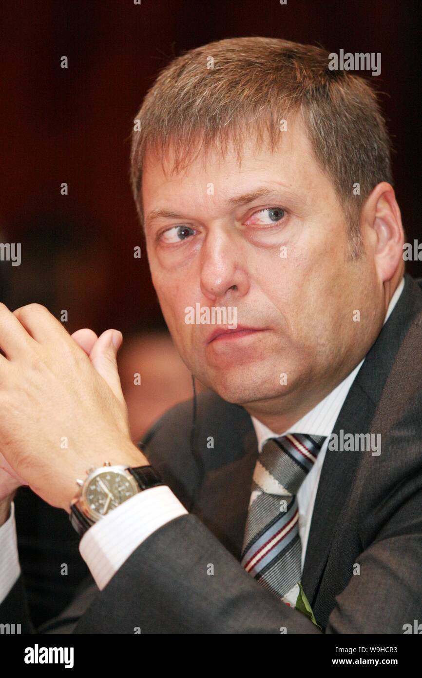 Gunter Butschek, Präsident und CEO von Beijing Benz - DaimlerChrysler Automotive Co., Ltd (BBDC), bei einer Pressekonferenz für die Ankündigung, dass Beijin Stockfoto