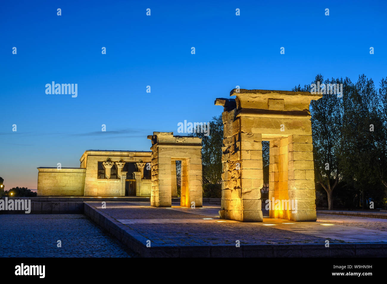 Madrid Spanien, City Skyline Nacht im Tempel von Debod Stockfoto