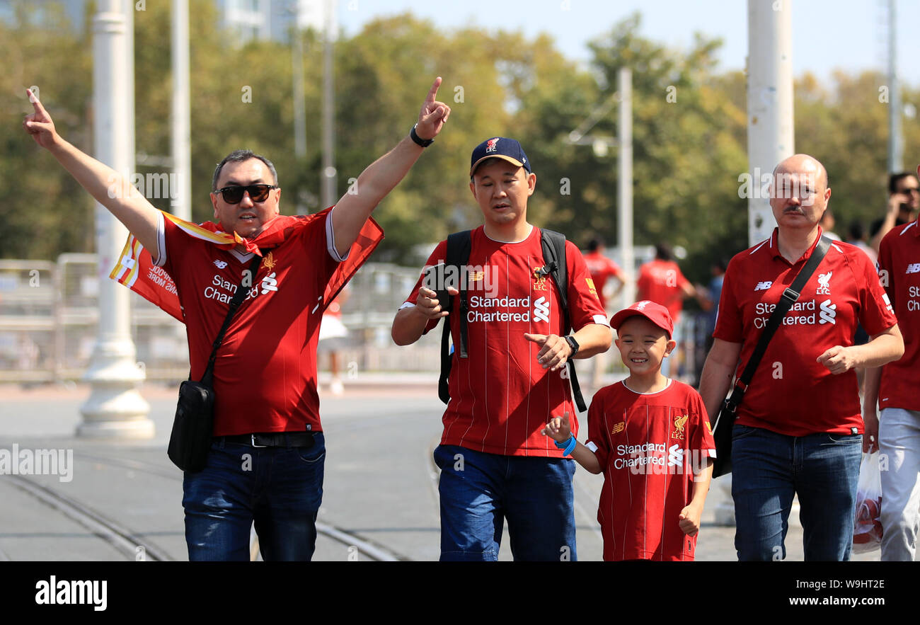 Liverpool Fans in Istanbul vor den UEFA Super Cup Finale zwischen Liverpool und Chelsea. Stockfoto