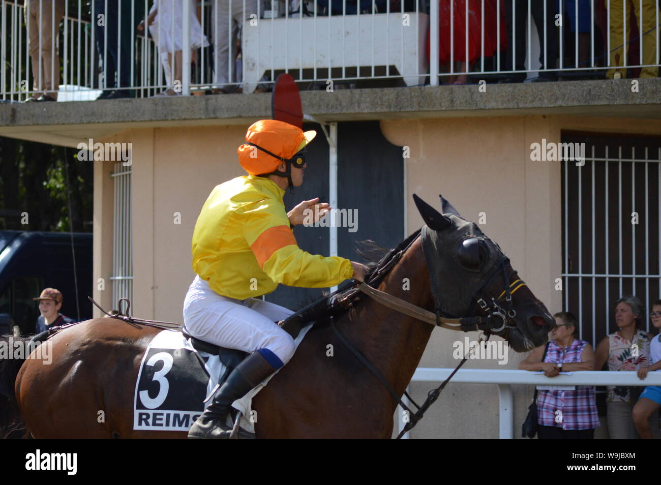 Pferderennbahn in Sault, Provence-Alpes-Côte d'Azur - Frankreich. 11. August 2019. Das einzige Pferd Rennen im Jahr Stockfoto