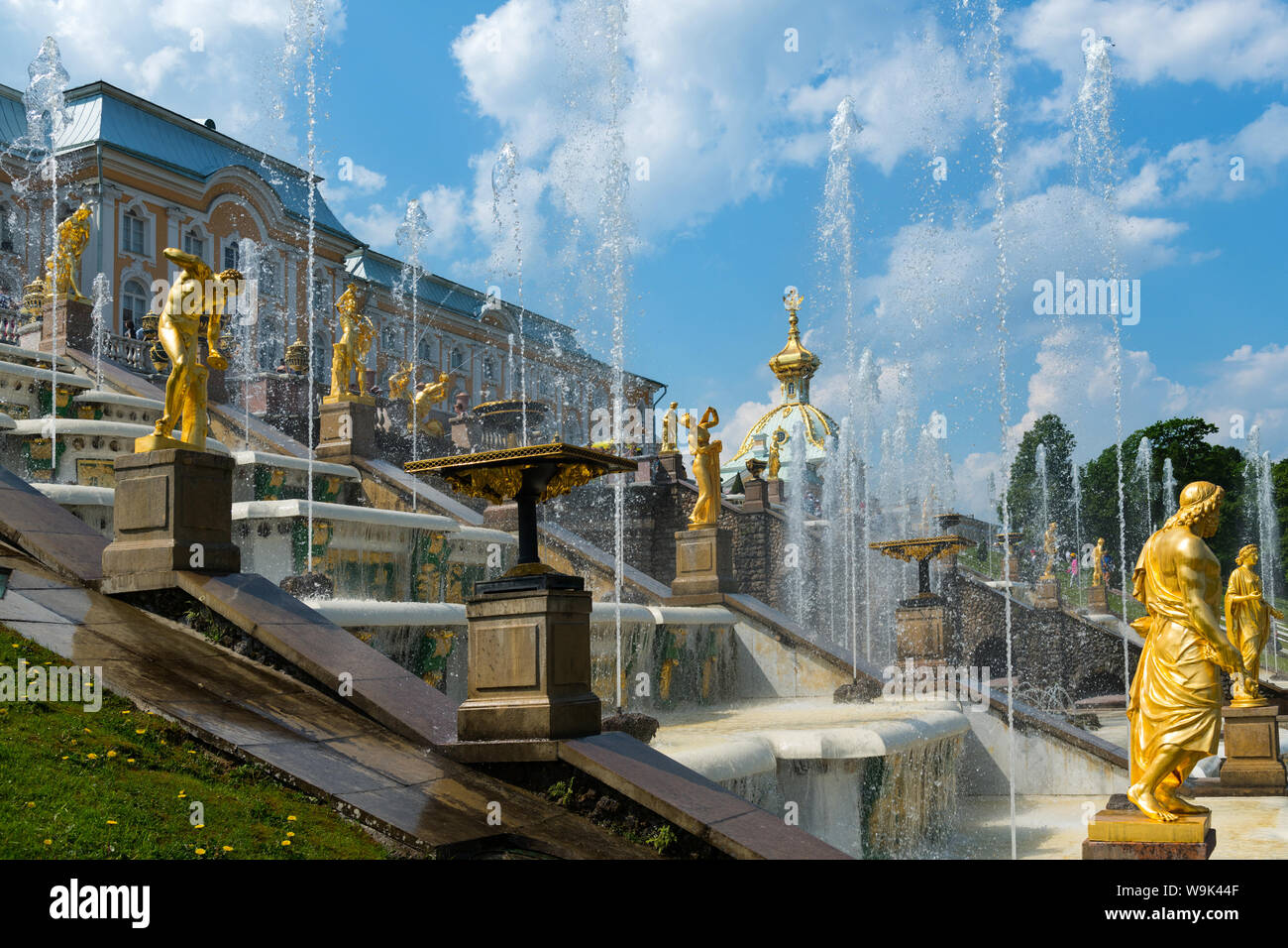 Peterhof Palace Fountain Stockfotos und bilder Kaufen Alamy