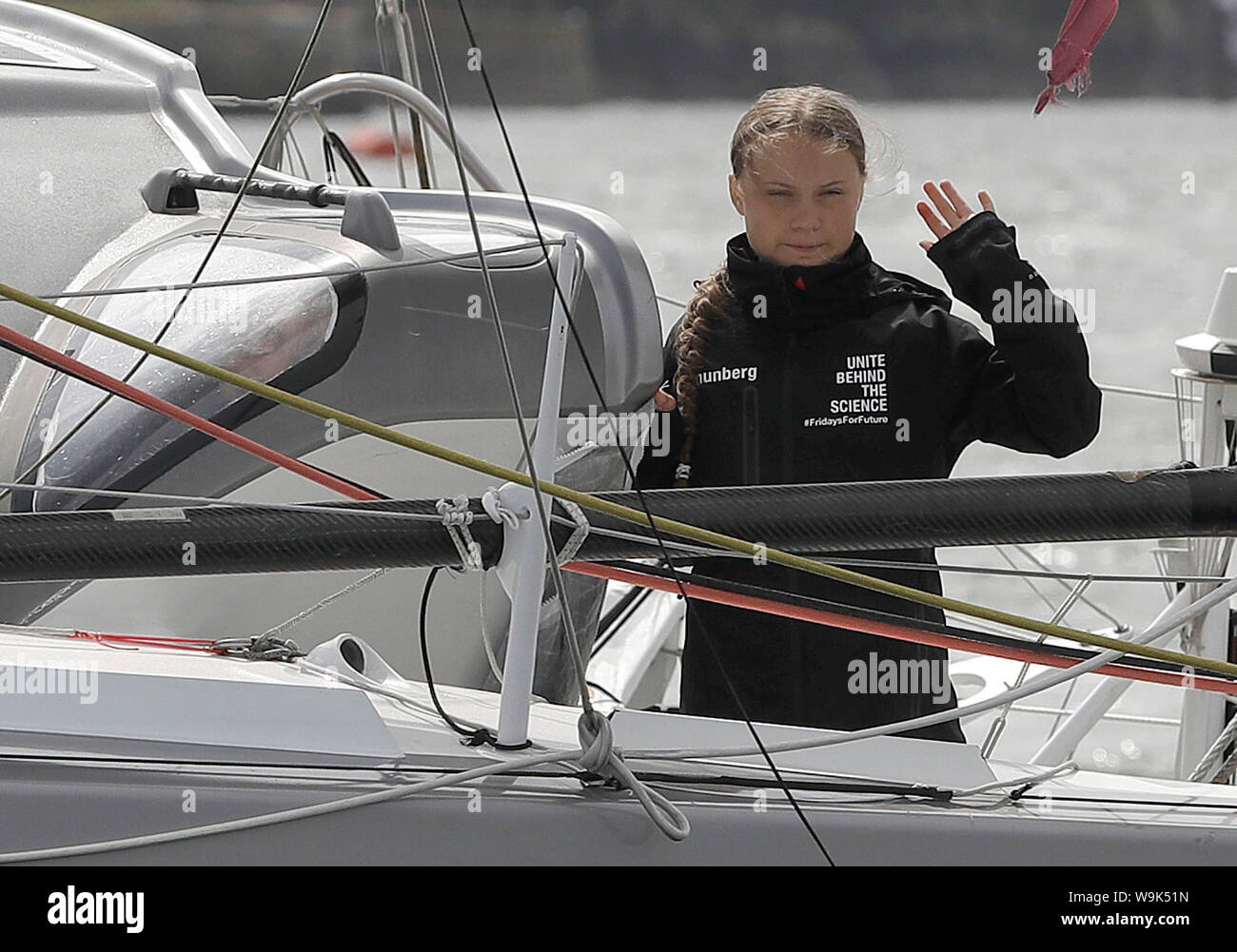 Klima Aktivistin Greta Thunberg beginnt Ihre Reise in die USA von Plymouth auf der Malizia II, Klima Demonstrationen im Land am 20. September und 27. und bei den Vereinten Nationen Klimaschutz Gipfel sprechen. Stockfoto