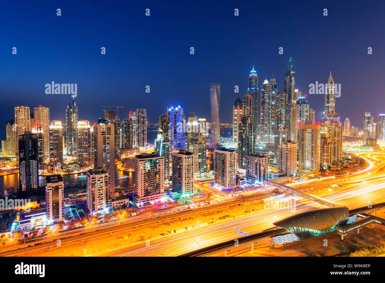 Dubai Marina Gebäude, Dubai, Vereinigte Arabische Emirate, Naher Osten Stockfoto