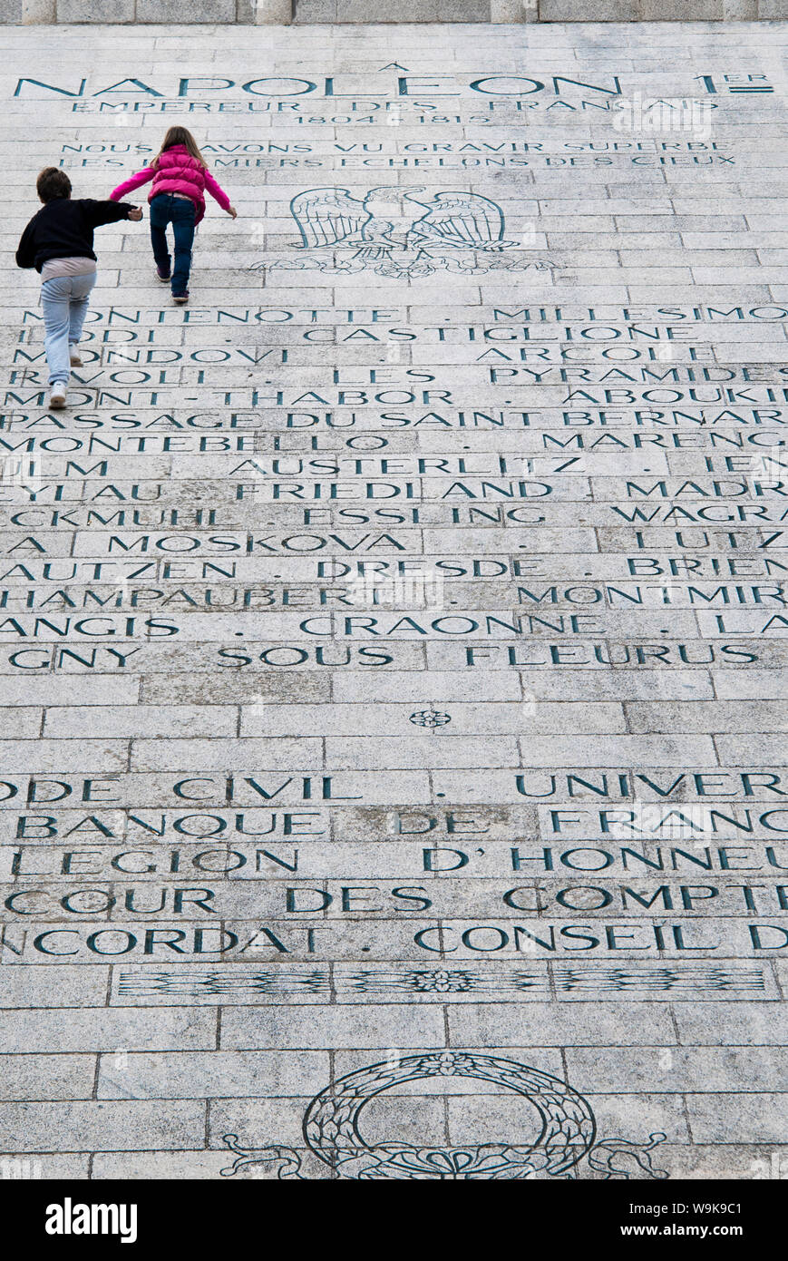 Namen der Schlachten von Napoleon, Denkmal für Napoleon in Place du Casone, Ajaccio, Korsika, Frankreich, Europa Stockfoto