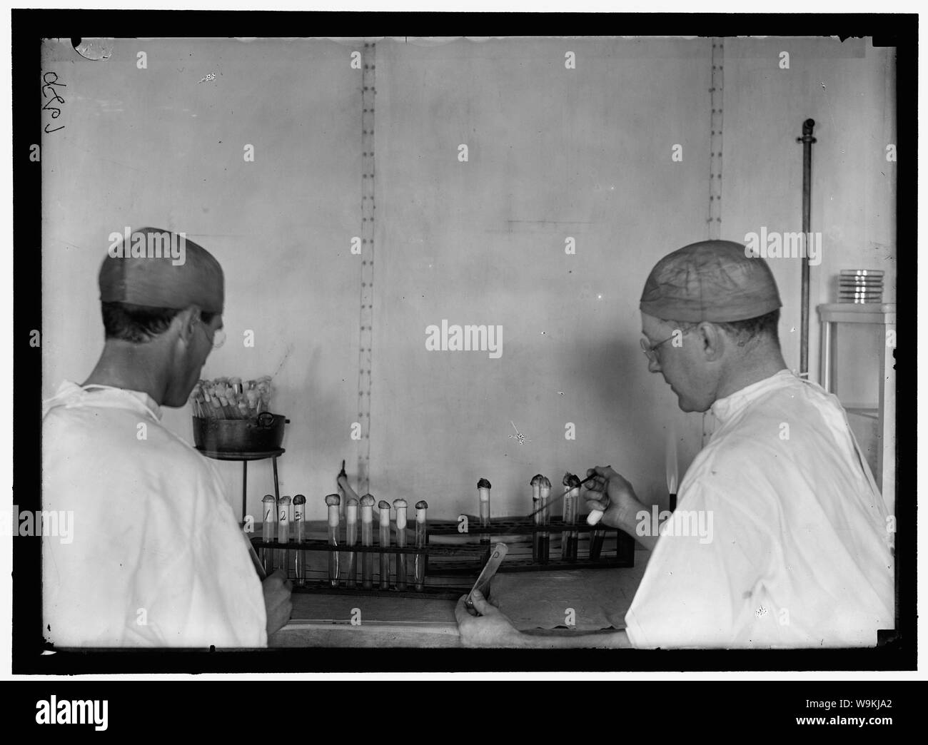 Armee, U.S. Army Medical School; TYPHUS IMPFSTOFF Stockfoto