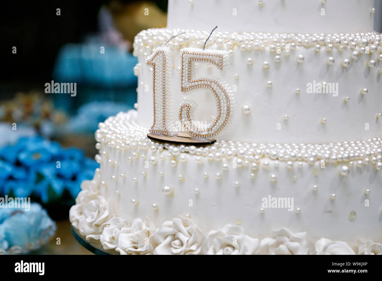 Party Kuchen, 15 Jahre alten Geburtstagskuchen, fünfzehn Jahre alt. Festival, schön. Stockfoto