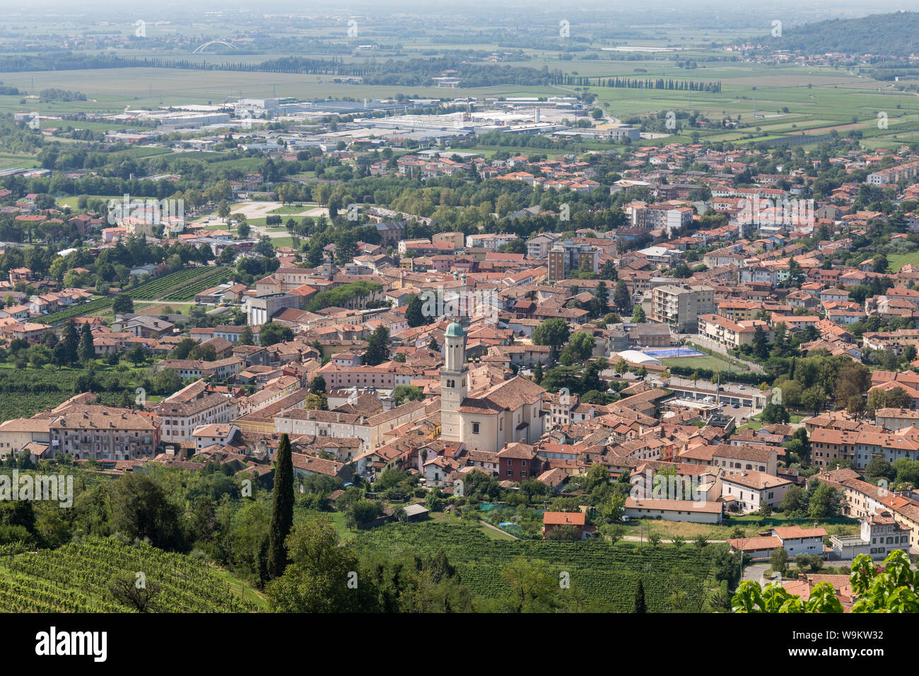 Luftaufnahme von Cormons, Friaul Julisch Venetien, Italien Stockfoto