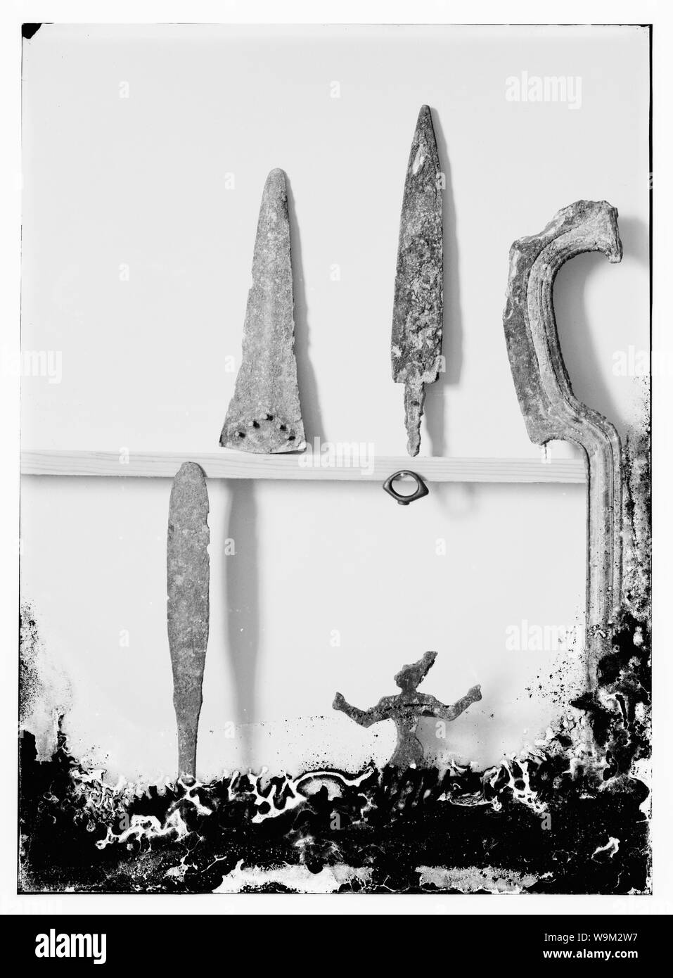 Antike Gegenstände aus Metall Stockfoto