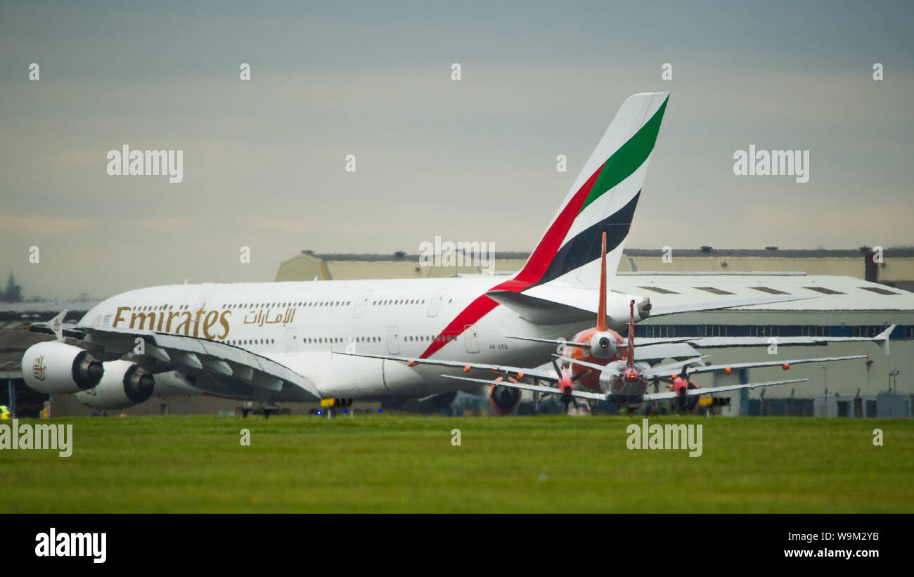 Glasgow, UK. 4. Juni 2019. Emirates Airbus A380 Super Jumbo in Glasgow gesehen Abreise für Dubai. Credit: Colin Fisher/CDFIMAGES.COM Stockfoto