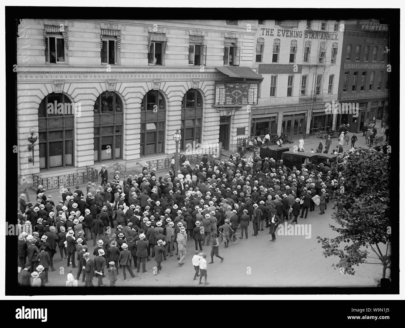 BASEBALL, professionell. SCORE BOARD; STERN GEBÄUDE Stockfoto