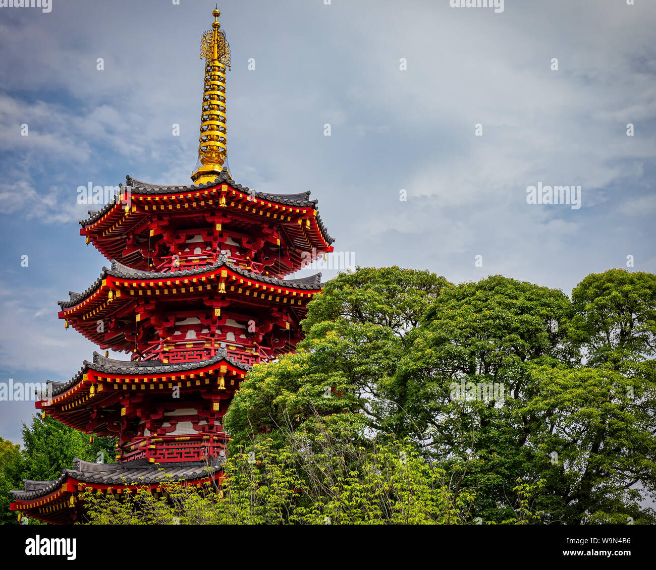 Die Hiramanji Pagode am Daishi Tempel in Kawasaki, Japan. Stockfoto