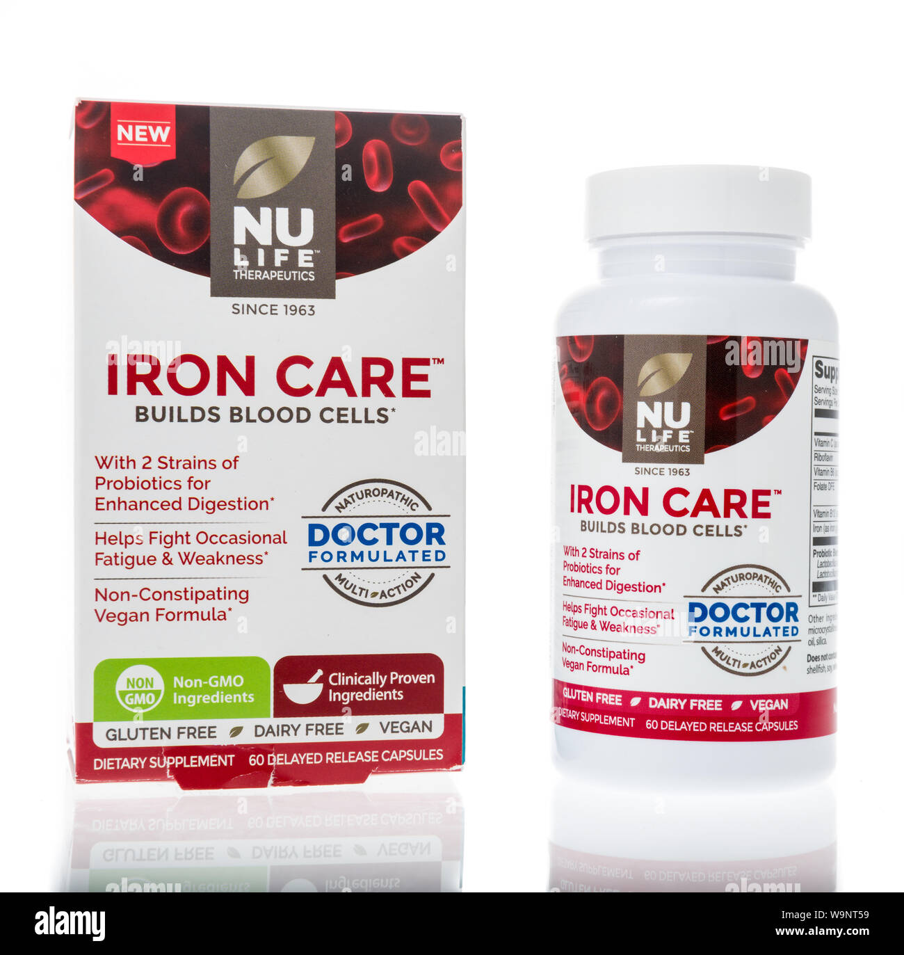 Winneconne, WI - 4. August 2019: eine Flasche Nu Life Therapeutics Bügeleisen Care bauen Blutzellen auf einem isolierten Hintergrund Stockfoto