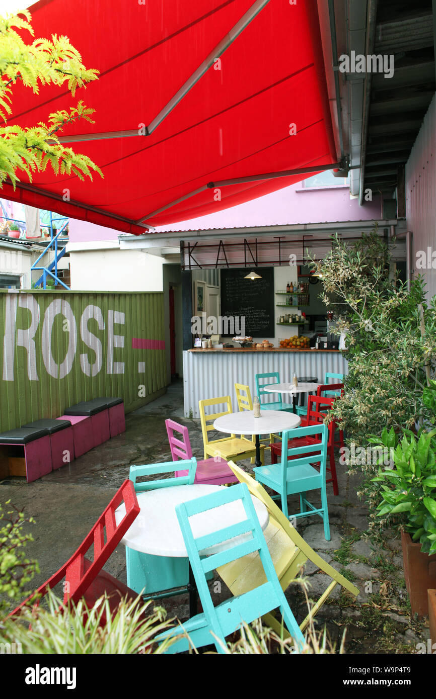 Kanteen cafe Rose Lane Market, Melbourne, Australien an einem regnerischen Tag Stockfoto