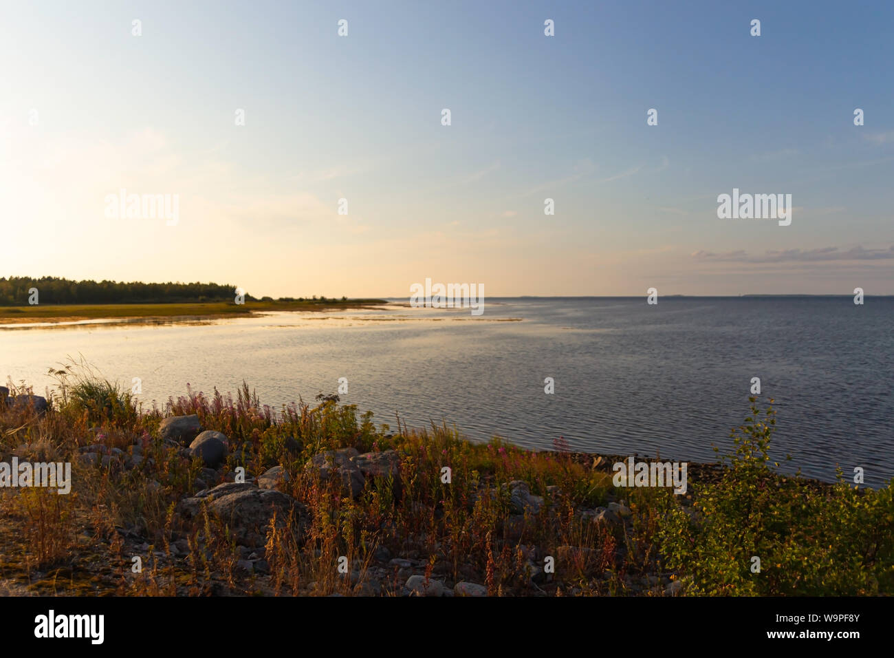 Insel Hailuoto (Huikku Strand) Sommer Abend bei Sonnenuntergang, Insel Hailuoto,Österbotten, Finnland Stockfoto