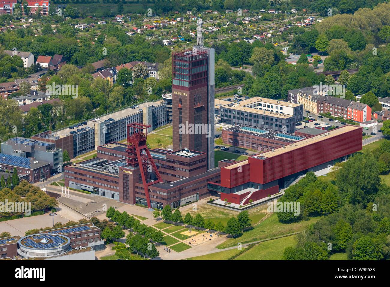 Luftaufnahme, Sitz der Wohnungsunternehmen Vivawest GmbH, Nordsternpark, Gelsenkirchen, Ruhrgebiet, Nordrhein-Westfalen, Deutschland Stockfoto