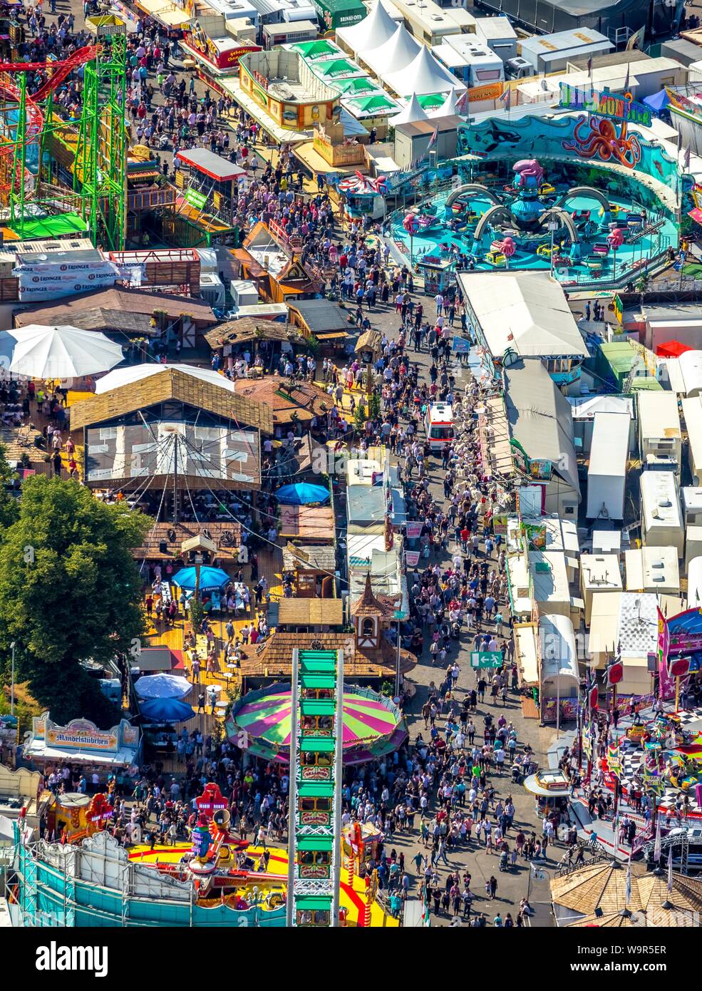 Luftaufnahme, Cranger Kirmes, Masse zwischen Fahrten, Herne, Ruhrgebiet, Nordrhein-Westfalen, Deutschland Stockfoto