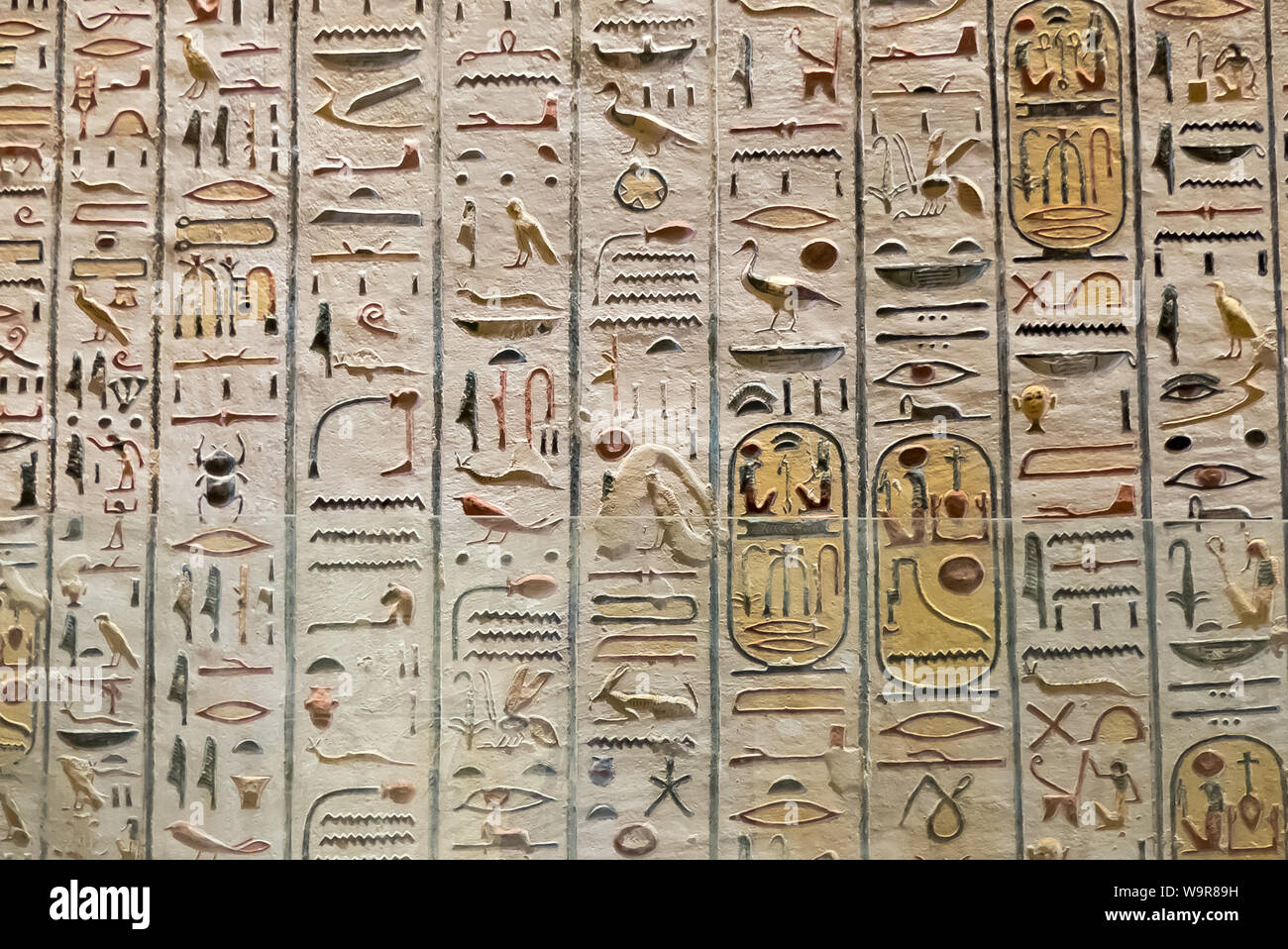 Das Tal der Könige in der Nähe von Luxor in Ägypten: Im Grab von Ramses IX. Stockfoto