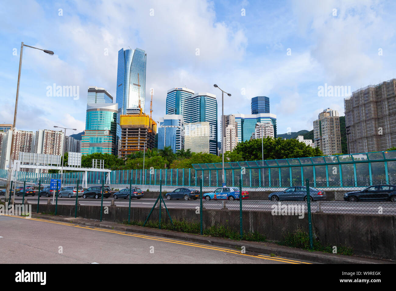 Hongkong - Juli 10, 2017: Stadtbild mit Hochhäusern Bürogebäude am Sommer, der Tag, die Skyline von Hong Kong Stockfoto