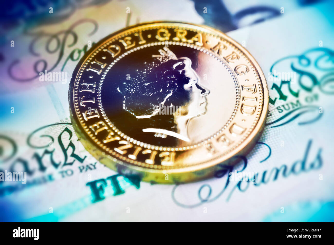 British Pound Sterling Münzen und Banknoten Stockfoto