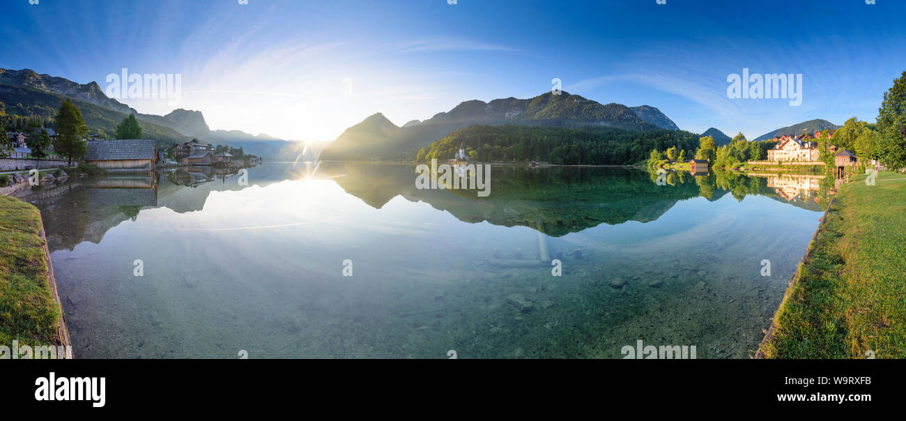Grundlsee Grundlsee Dorf Grundlsee Blick Auf Die Berge Totes