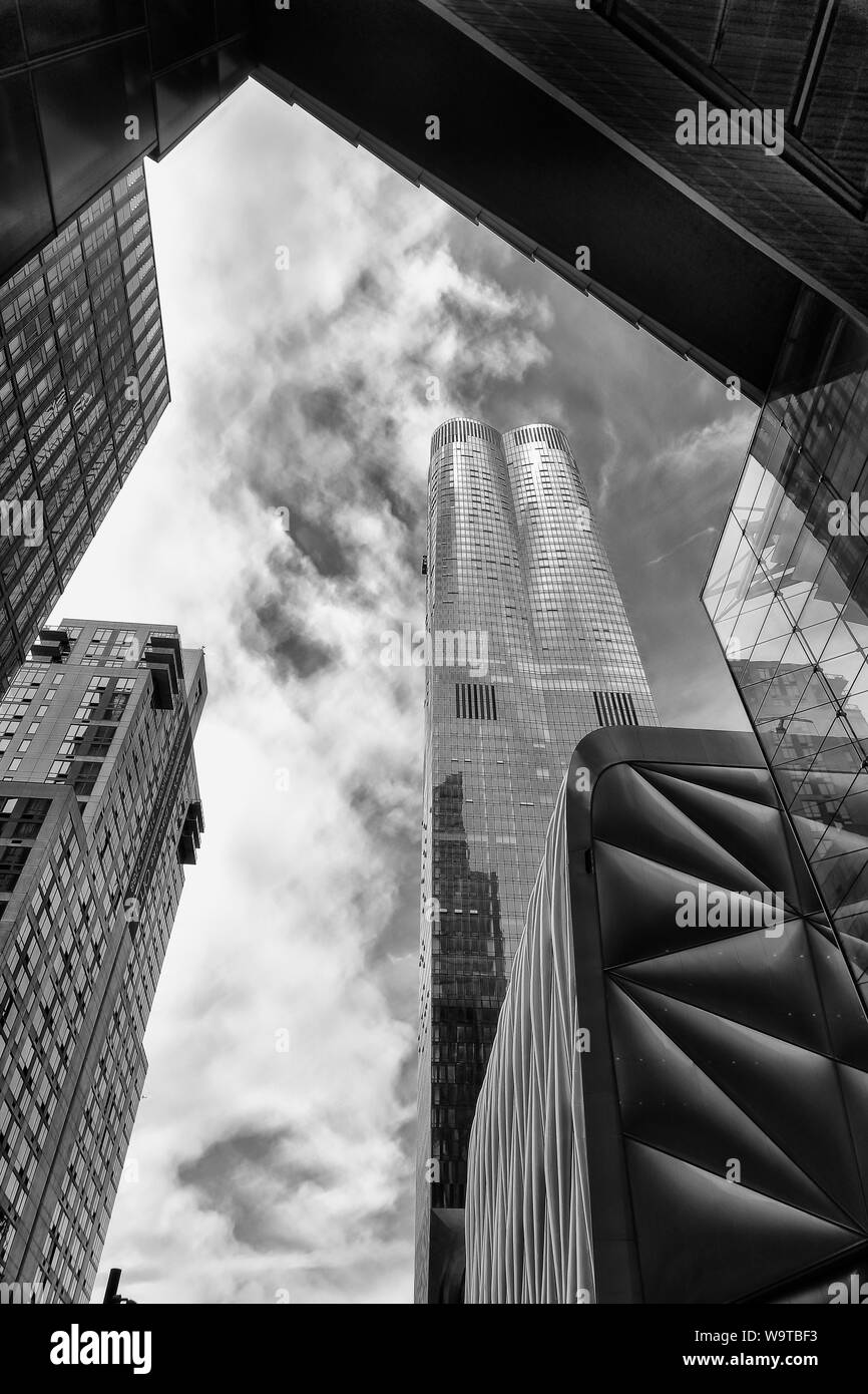 USA New York City, Wohn- und Geschäftshäuser Hochhäuser in der Nähe des Hudson Yards Subway auf der west Side von Manhattan, New York City, 19. Juni Stockfoto