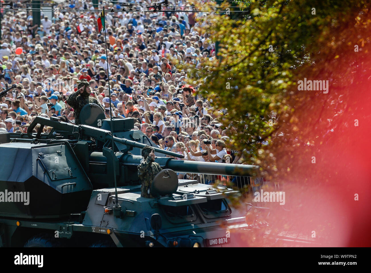 Armee Fahrzeuge während der Veranstaltung in Katowice statt vorgeführt wird. Anlässlich der Polnischen Armee Tag, der 99. Jahrestag der Schlacht von Warschau und den 100. Jahrestag des Ausbruchs des Ersten Schlesischen Aufstand, zum ersten Mal offizielle Feierlichkeiten Platz aus der Hauptstadt Warschau. Stockfoto