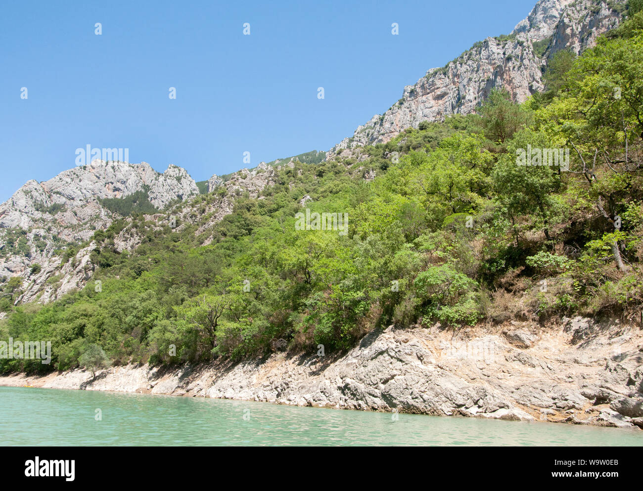 Verdon Schlucht und Fluss Verdon, auch als die Gorges du Verdon oder Grand Canyon du Verdon, Alpes-de-Haute-Provence, Südfrankreich, Europa bekannt Stockfoto