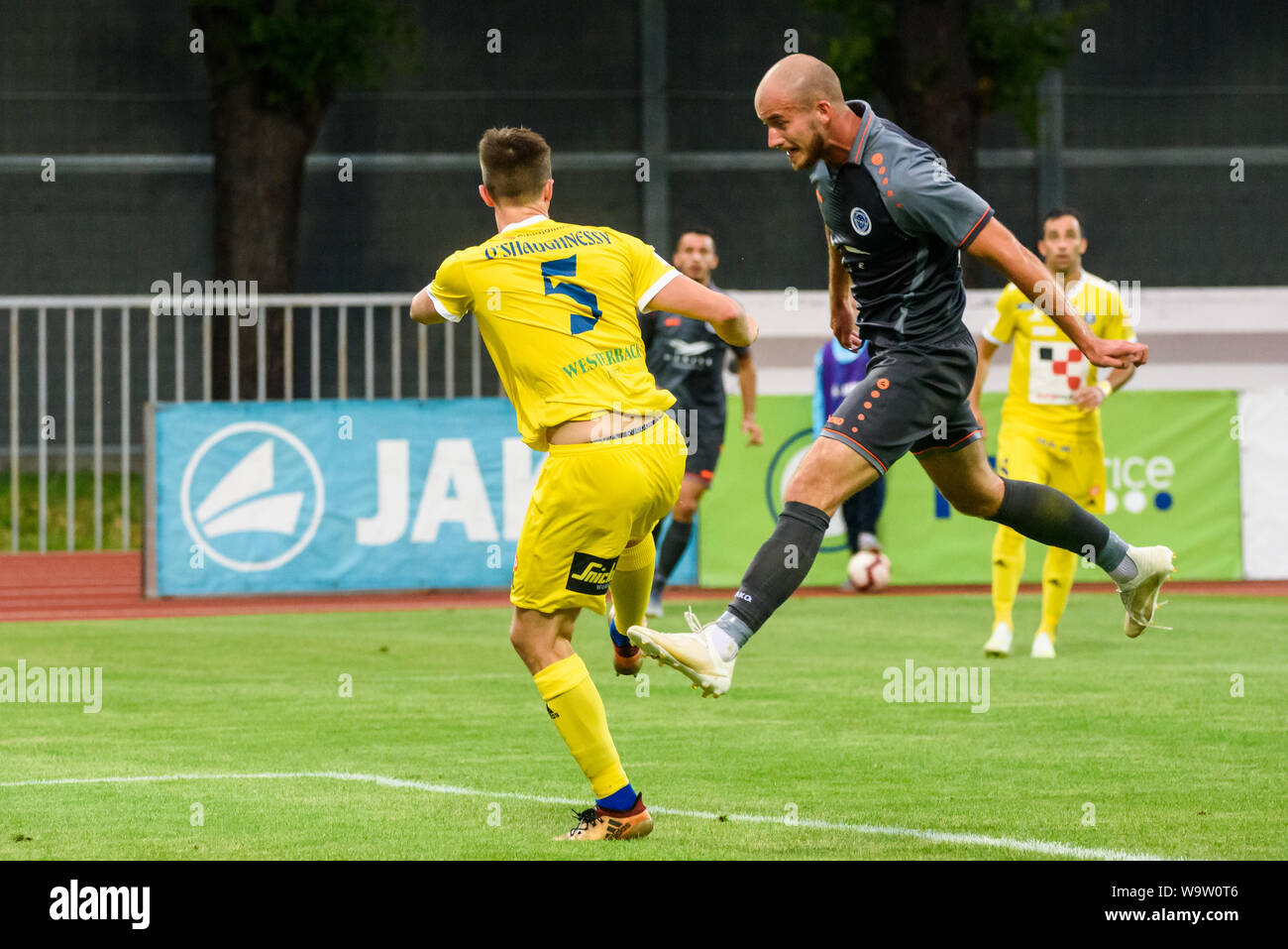 RIGA, Lettland. 06 August, 2019. Römische Debelko (R), Spieler der  Mannschaft RIGA FC, während der UEFA