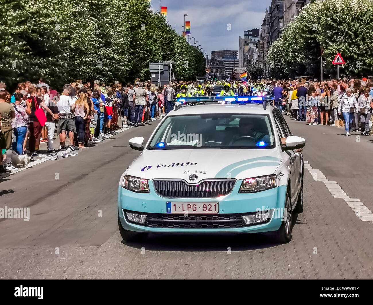 Die belgische Polizei Reiten für die Sicherheit während der Lgbt Pride Parade Antwerpen, 10 August, 2019, Antwerpen, Belgien Stockfoto