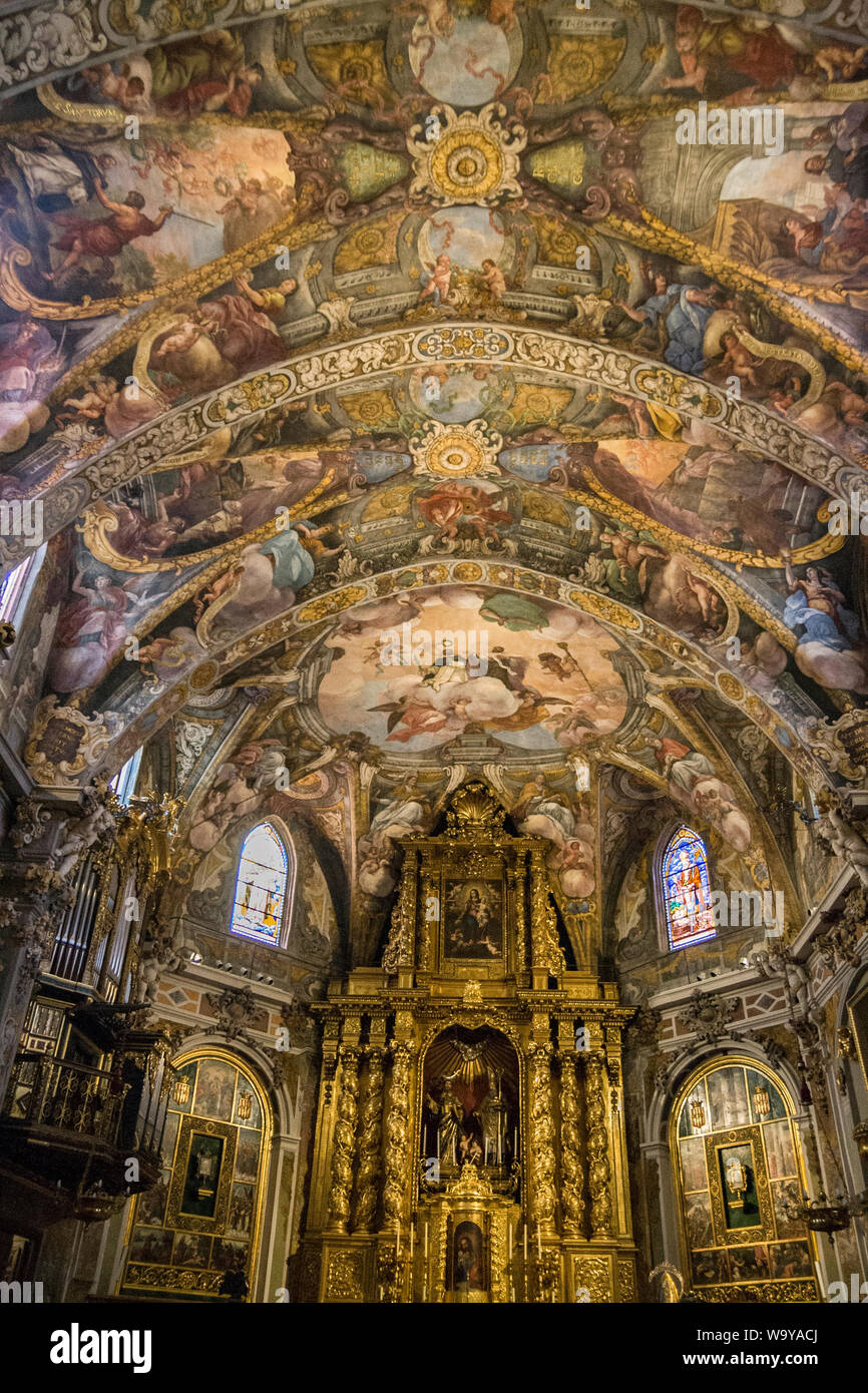 Valencia, Spanien - 24.07.2019: Parroquia und Iglesia de San Nicolas de Bari y San Pedro Martir - die Kirche und die Pfarrei Stockfoto