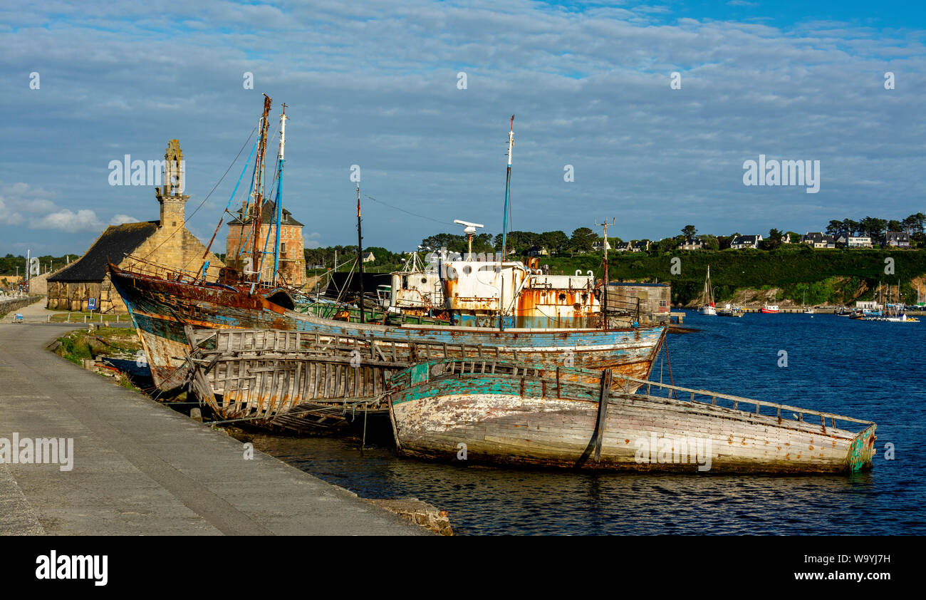 Camaret-sur-Mer. Friedhof der Fischerboote. Finistere. Bretagne. Frankreich Stockfoto