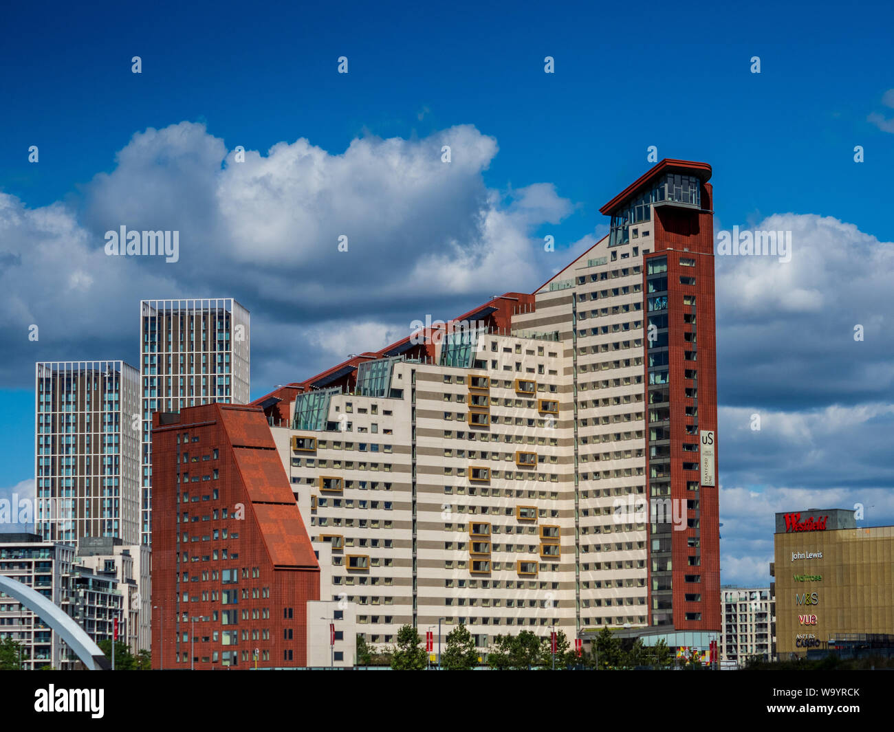 Unite Stratford ein Gebäude - Studentenwohnheim in Stratford East London mit dem East Village hinter sich. Architekten BDP. Stockfoto