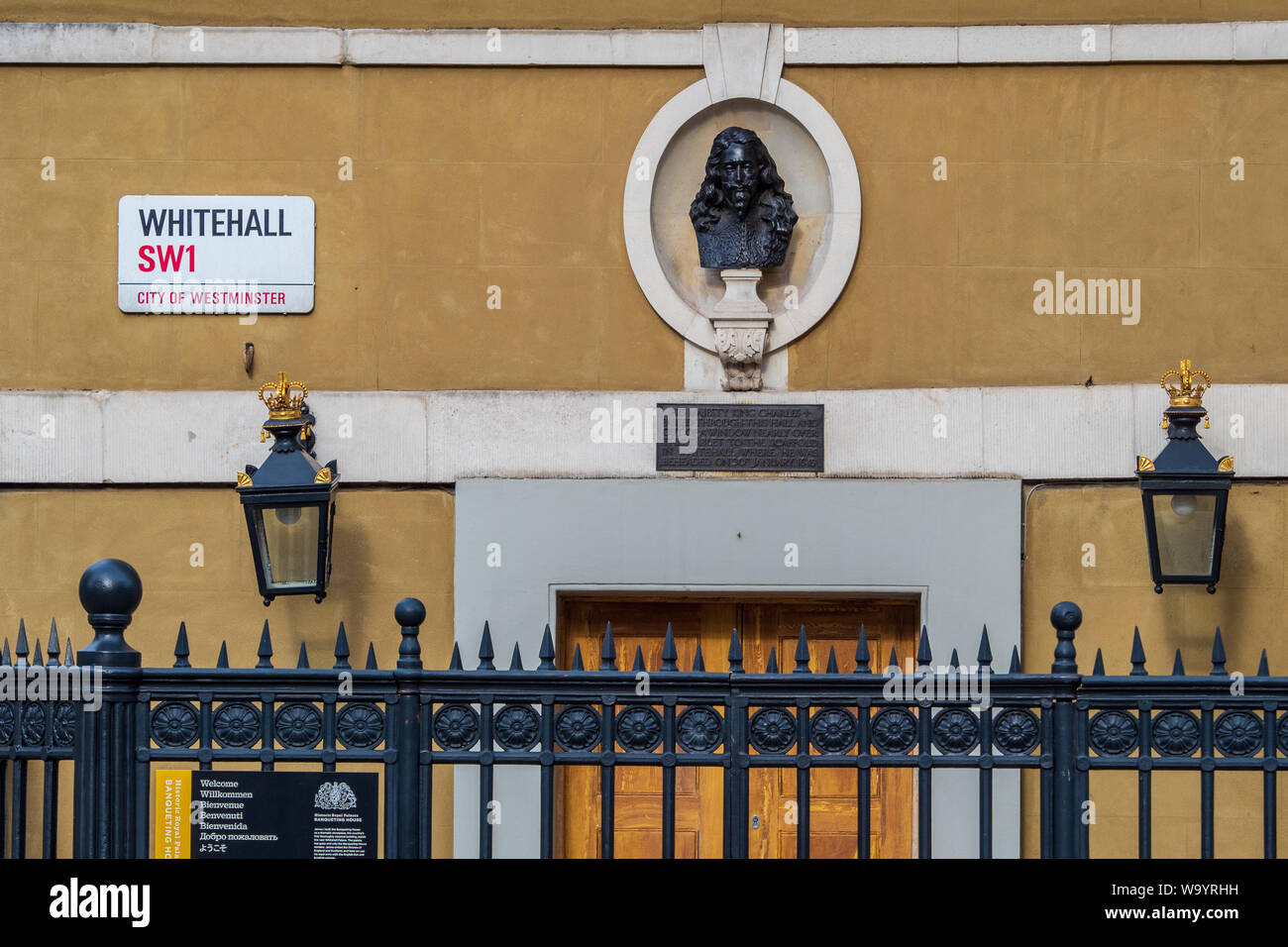 König Karl I statue Büste Banqueting House London - King Charles I (1600-1649) am 30. Januar 1649 vor Banqueting House Whitehall ausgeführt wurde. Stockfoto