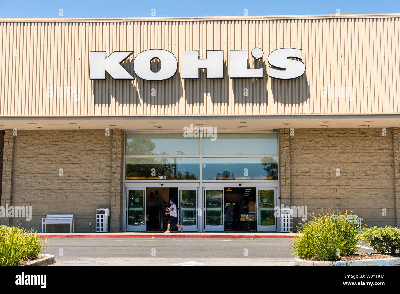 Kohls store eingang Fotos und Bildmaterial in hoher Auflösung Alamy