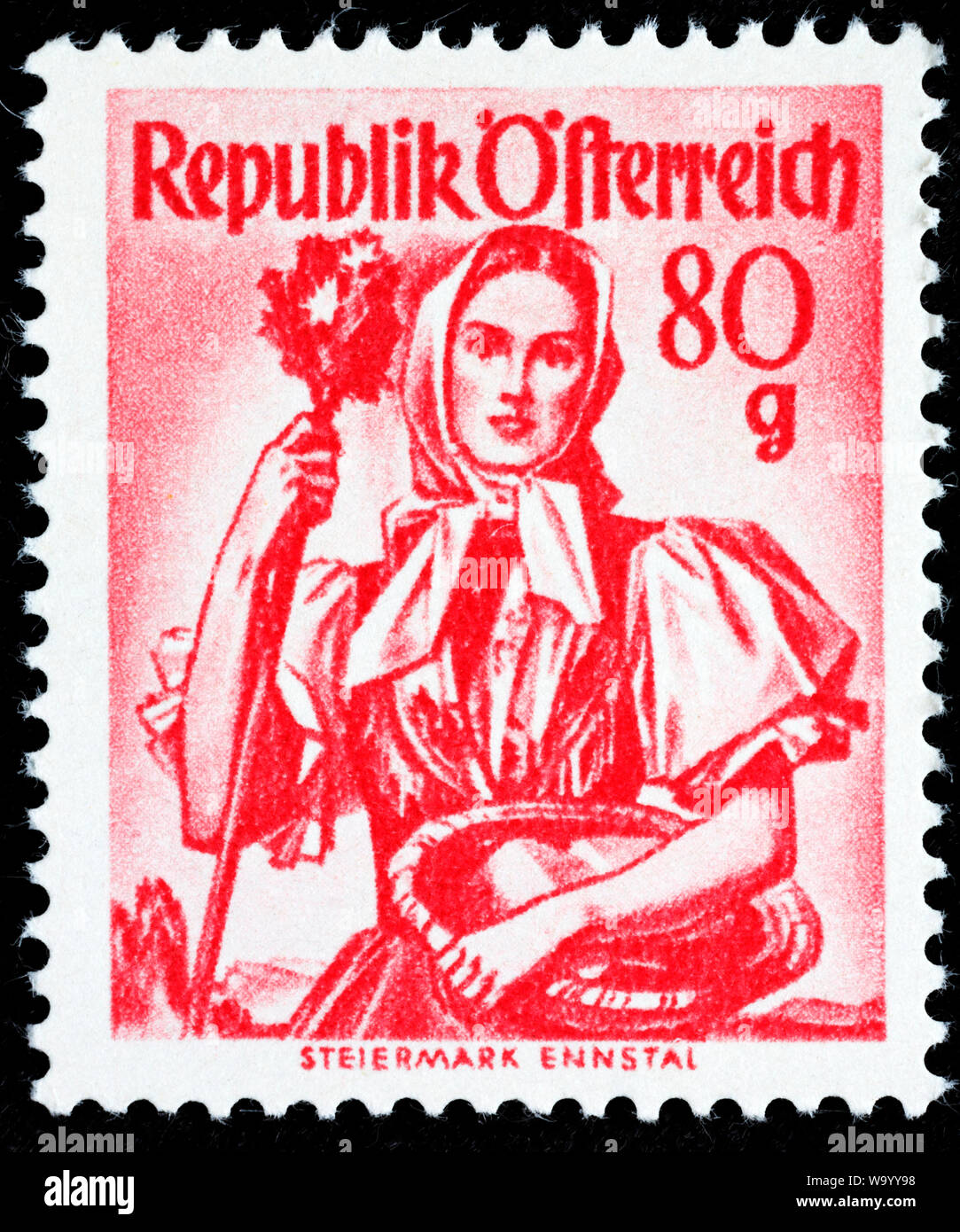 Frau in traditioneller Tracht, Steiermark, Briefmarke, Österreich Stockfoto