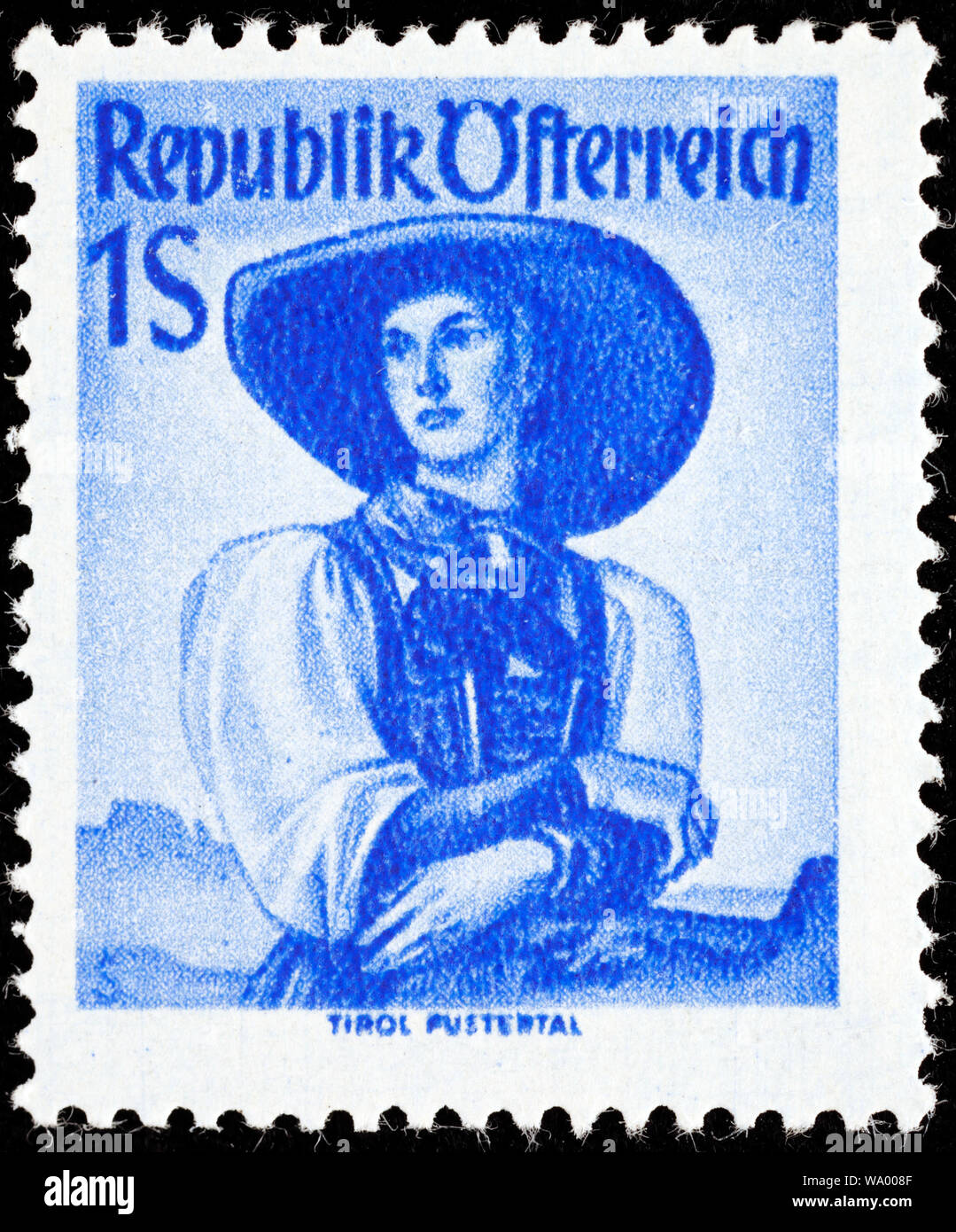 Frau in traditioneller Tracht, Tirol, Pustertal, Briefmarke, Österreich Stockfoto