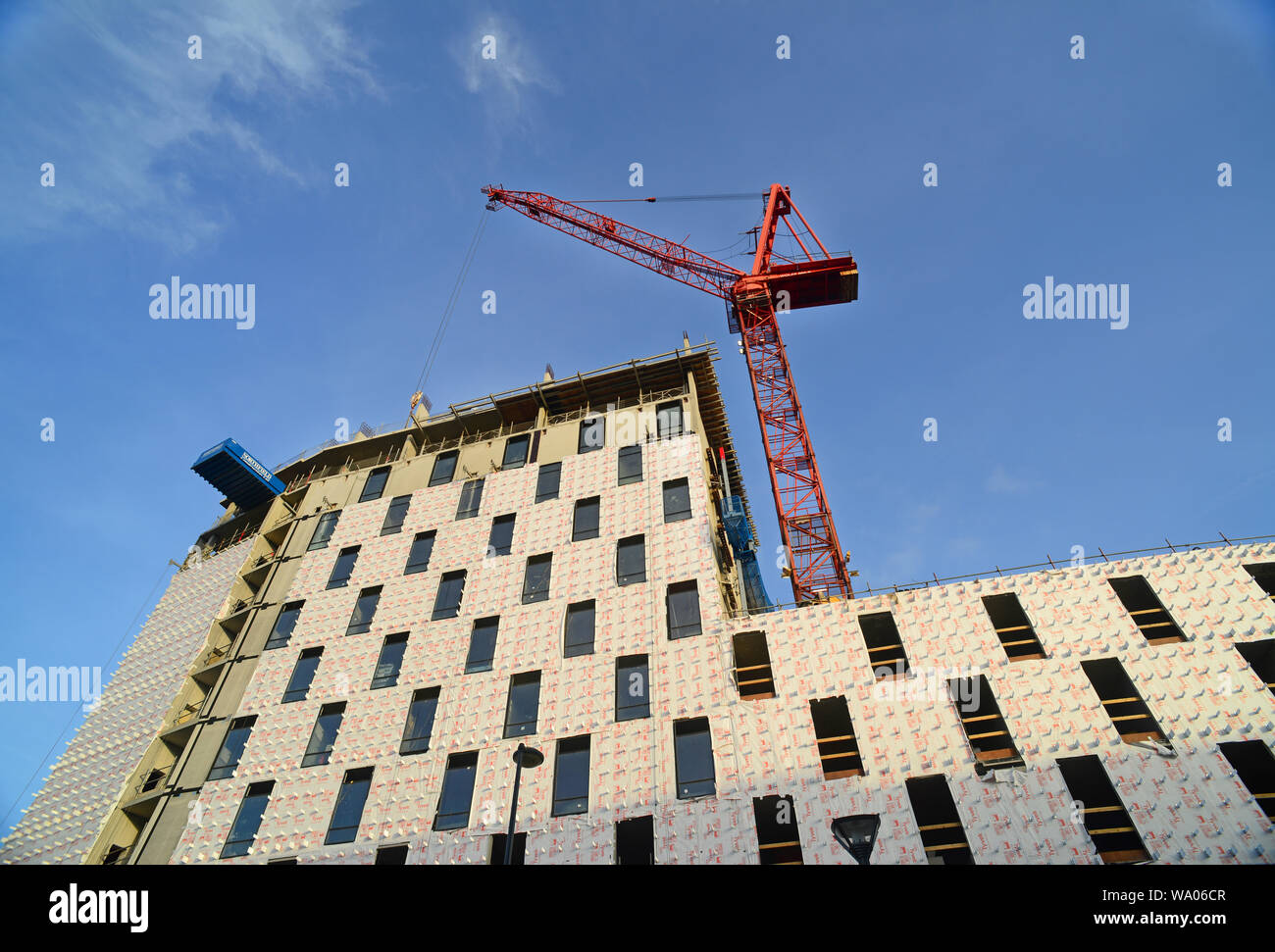 Kräne auf der Baustelle der Student Apartments im Zentrum der Stadt Leeds yorkshire United Kingdom Stockfoto