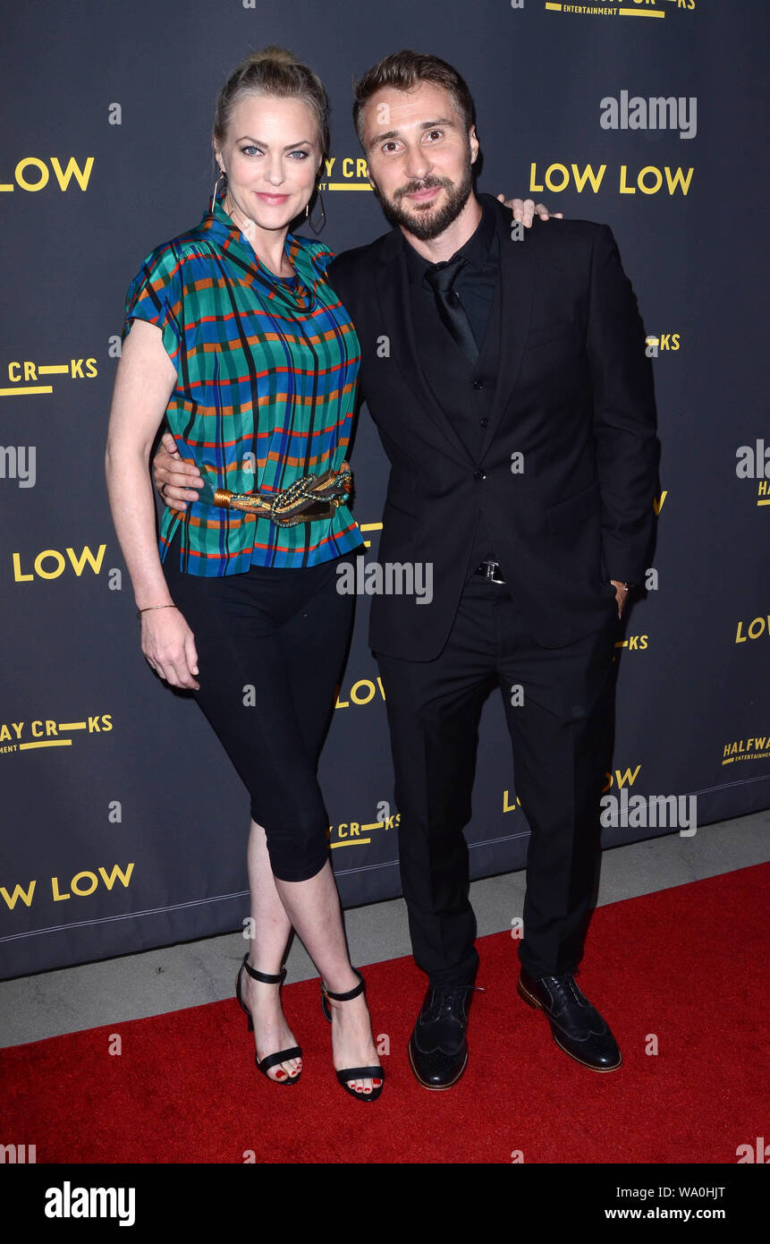 Hollywood, Ca. 15 Aug, 2019. Elaine Hendrix, Nick Richey bei der Niedrig Niedrig Premiere Arclight in Hollywood, Kalifornien, 15. August 2019. Quelle: David Edwards/Medien Punch/Alamy leben Nachrichten Stockfoto