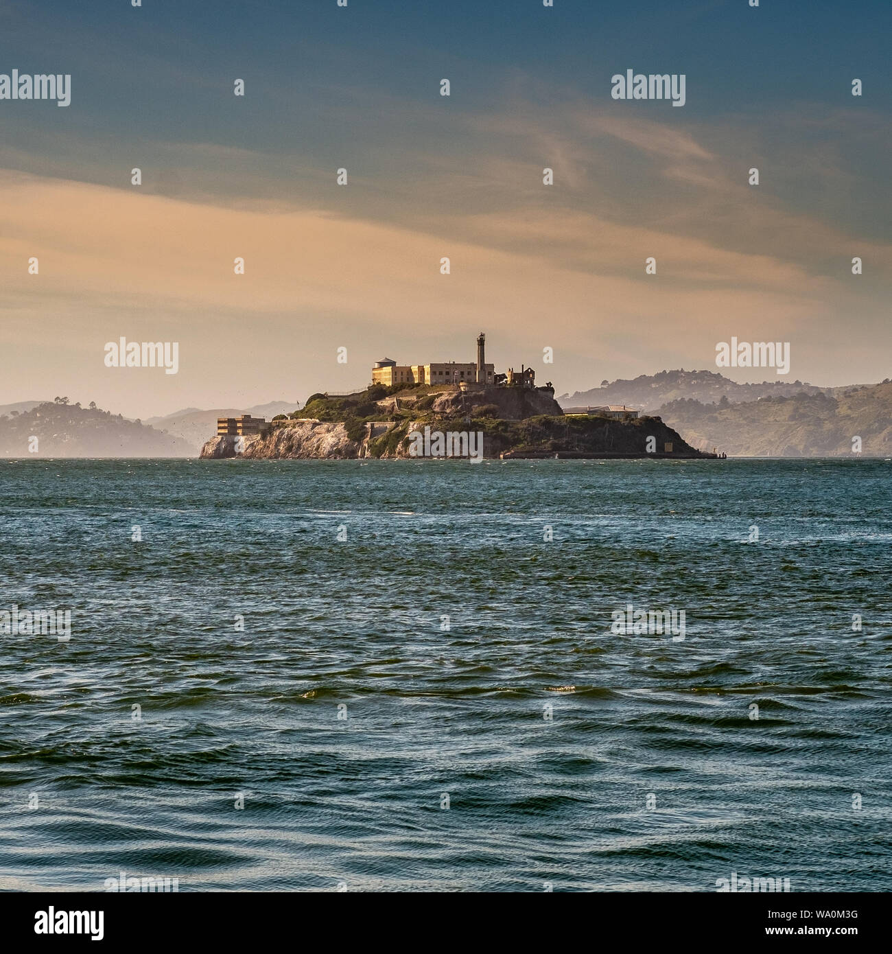 Die Insel Alcatraz in der Bucht von San Francisco. San Francisco, Kalifornien, Vereinigte Staaten von Amerika Stockfoto