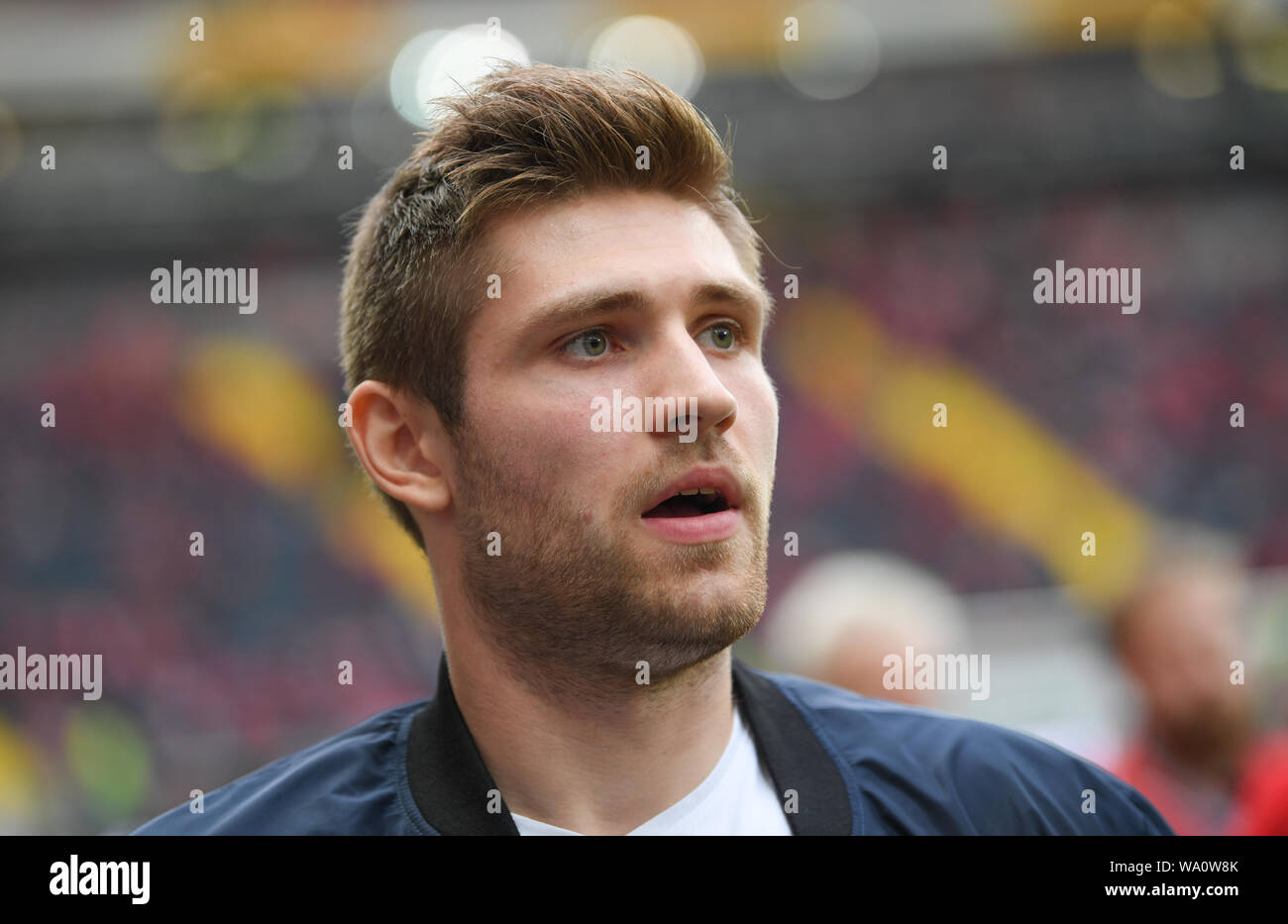 15. August 2019, Hessen, Frankfurt/Main: Fußball: Europa League - Qualifikation, Eintracht Frankfurt - FC Vaduz, 3. Runde, Rückspiel in der Commerzbank Arena. NHL Eishockey star Leon Draisaitl der Edmonton Oilers. Foto: Arne Dedert/dpa Stockfoto