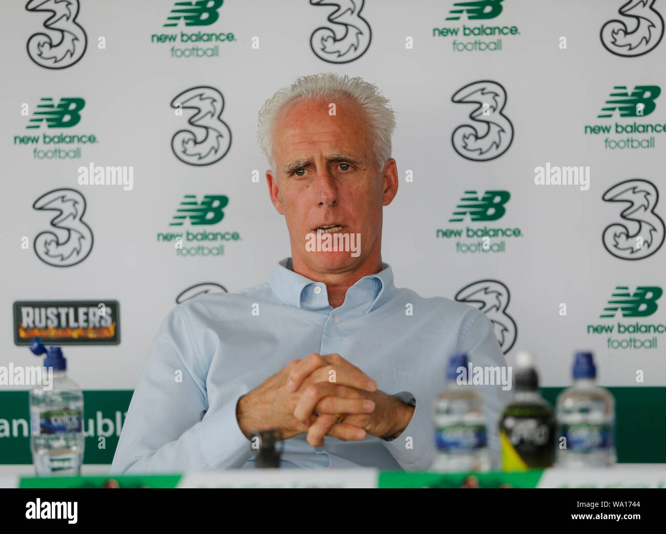 Rahoon, Galway, Irland. 16. August 2019; Salthill Devon FC, Drom, Drom Ost, Rahoon, Galway, Irland, Irland, Republik von Irland squad Bekanntgabe Pressekonferenz; allgemeine Ansicht der Manager Mick McCarthy während der Republik Irland squad Ansage - Nur für den redaktionellen Gebrauch bestimmt. Credit: Aktion Plus Sport Bilder/Alamy leben Nachrichten Stockfoto