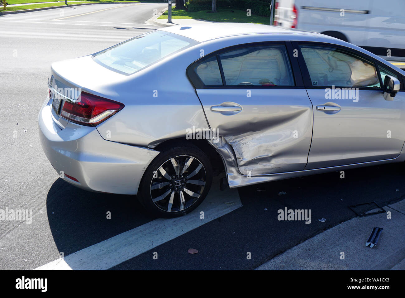 Auto Unfall beschädigt Stockfoto