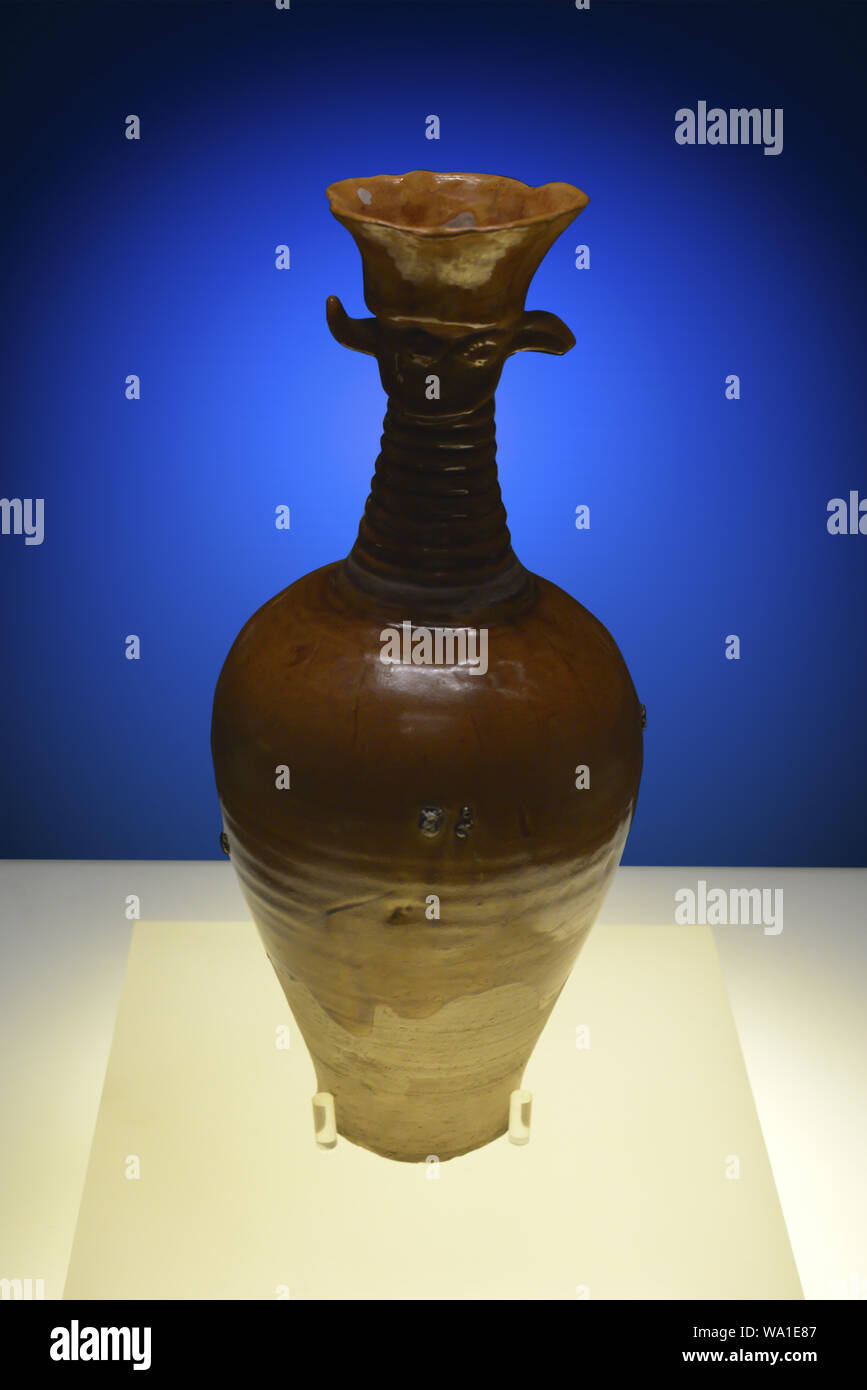 Gelb glasierten Huhn erste Flasche Stockfoto