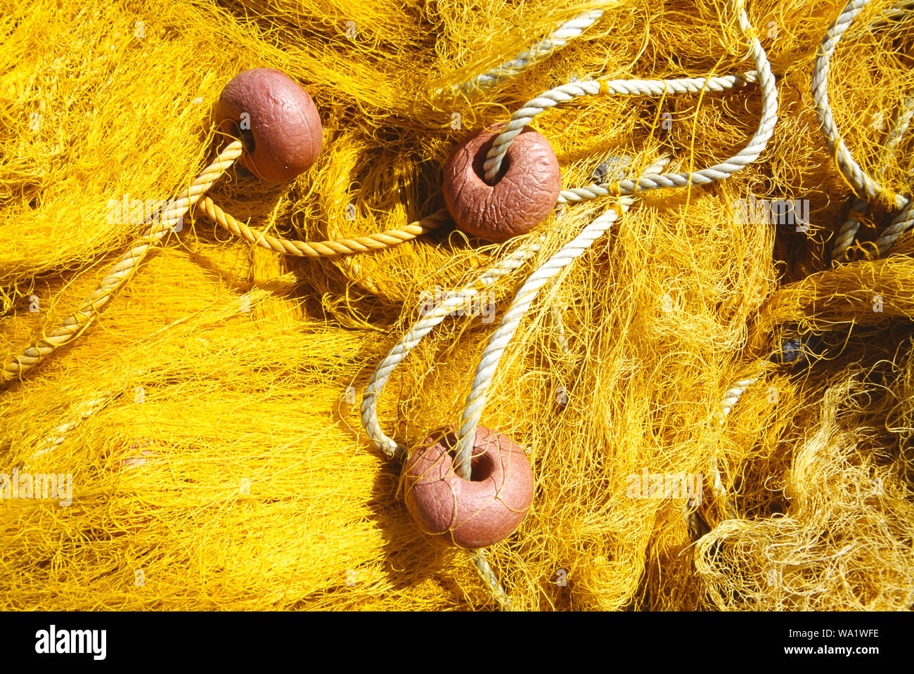 Griechenland. Lesbos. Kalloni. Nahaufnahme von einem Fischernetz. Stockfoto
